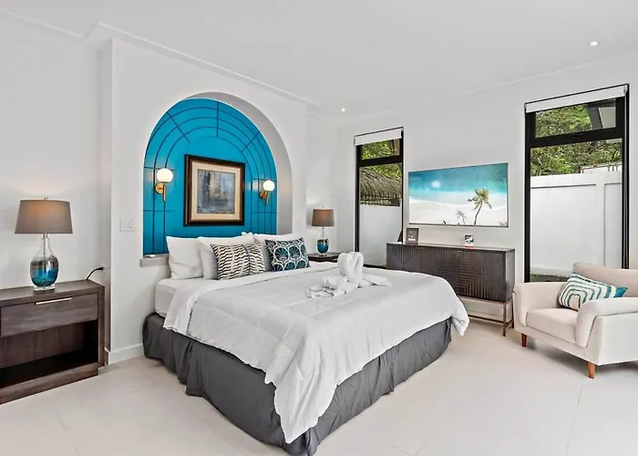 Hébergement de vacances Modern Garden With Private Pool, Outdoor Kitchen & Separate Casita Near Playa *
