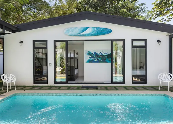 Modern Garden With Private Pool, Outdoor Kitchen & Separate Casita Near Playa Hébergement de vacances *